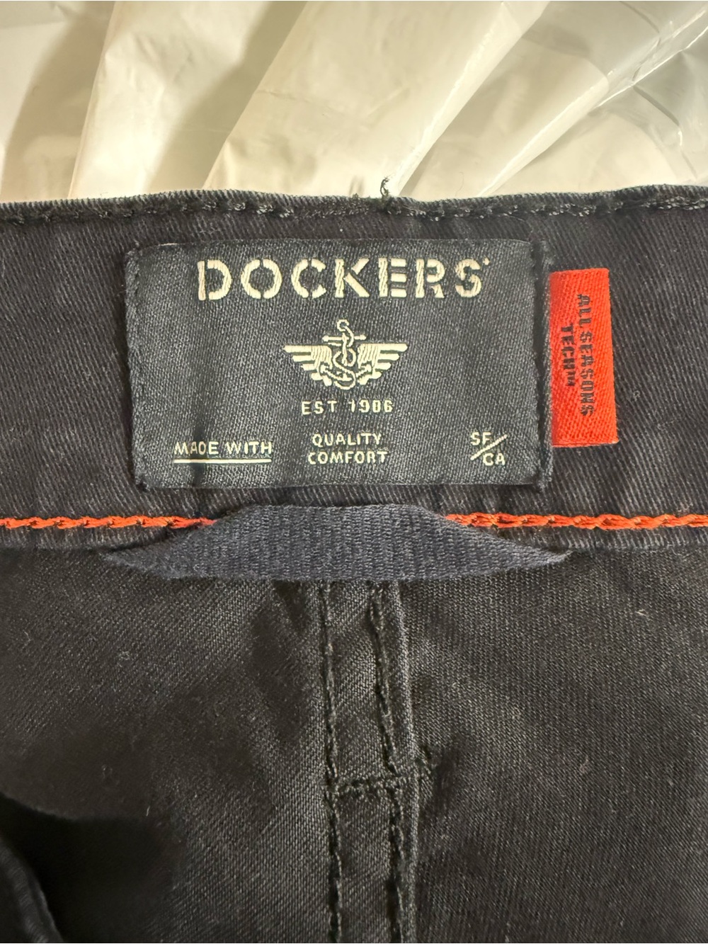 Dockers Men's Black Straight Jeans with Branded Waist Patch - Picture 5 of 8